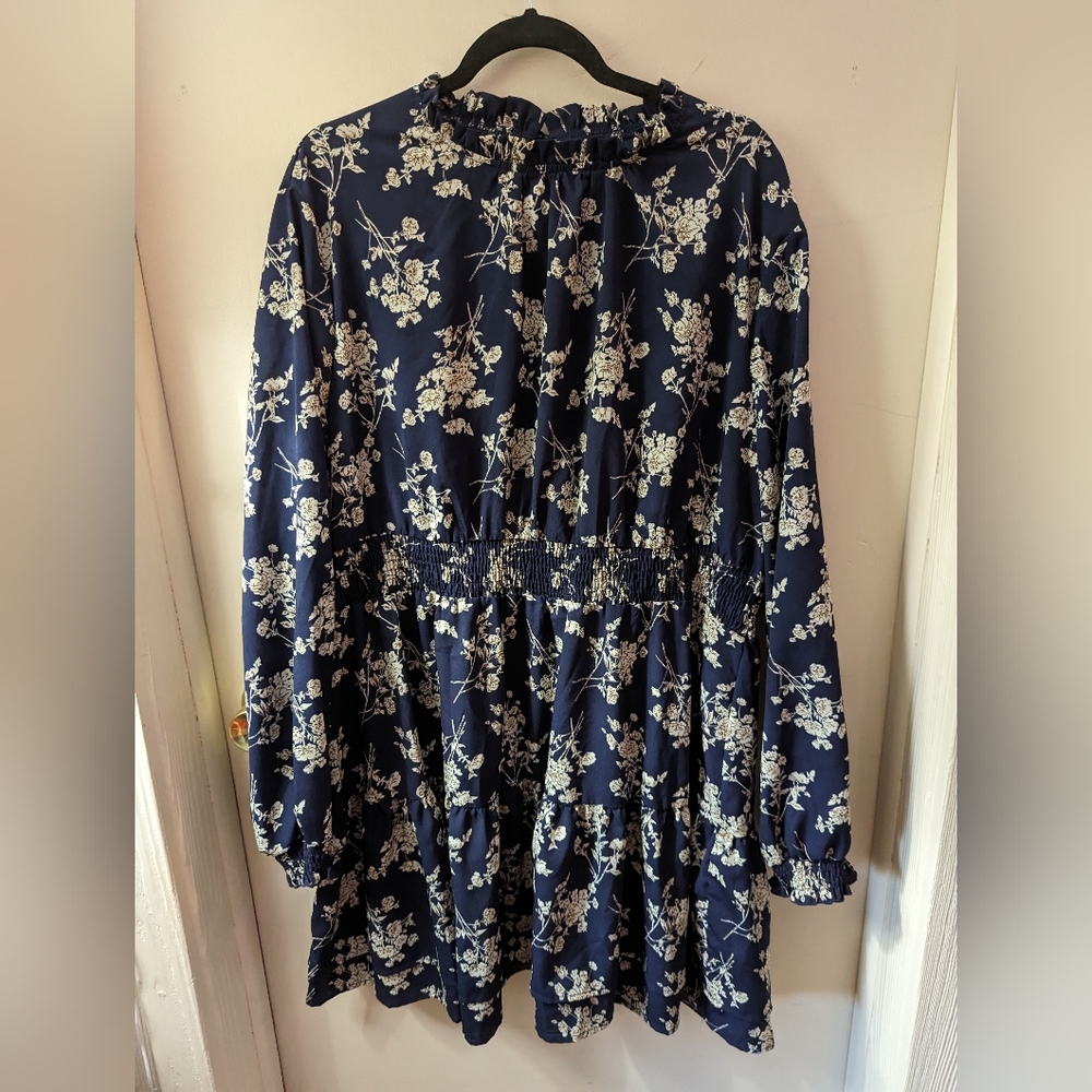 navy long sleeve dress
